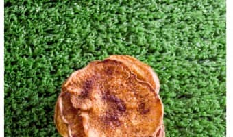 When it comes to making a hypoallergenic dog treat, less is definitely more. The fewer ingredients you put into your homemade treats, the less likely you are to aggravate your pup's allergies. This easy sweet potato "jerky" chew dog treats recipe has only three ingredients. Check it out!