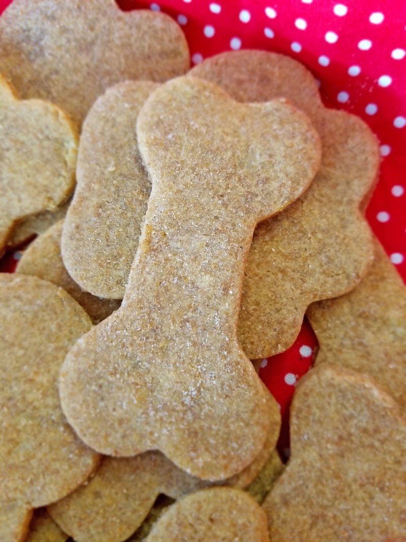 Simple Dog Treat Recipes ~ Easy 3-Ingredient Peanut Butter Holiday Dog Treat.