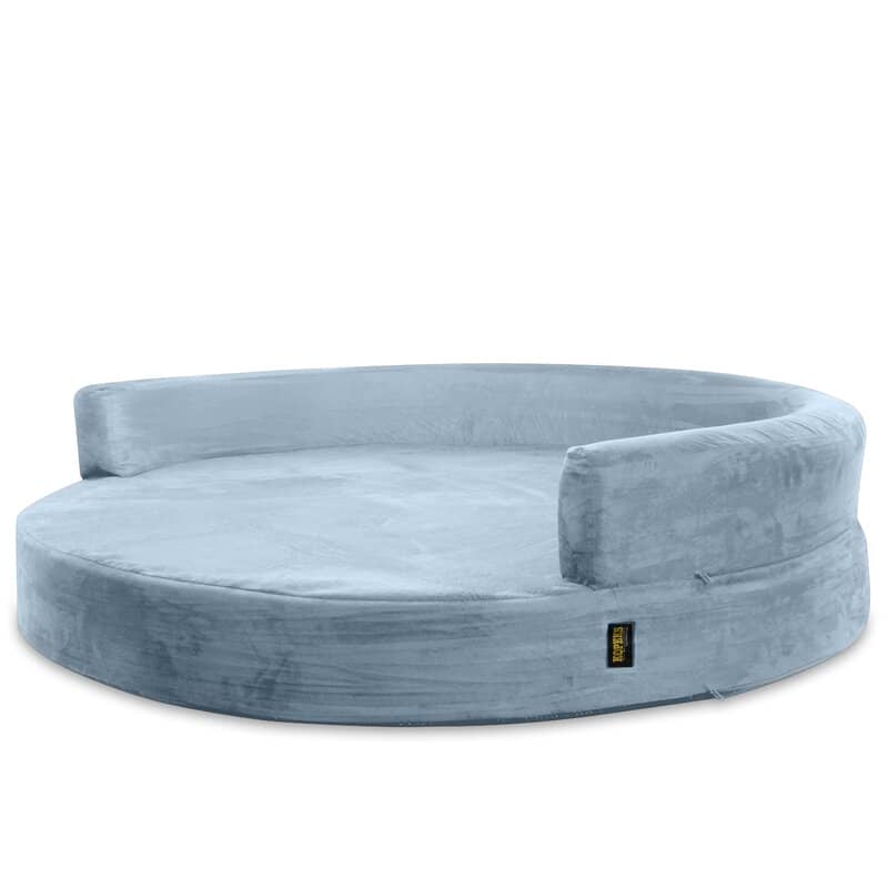 Why is Fala one of the best dog beds for a Great Pyrenees?